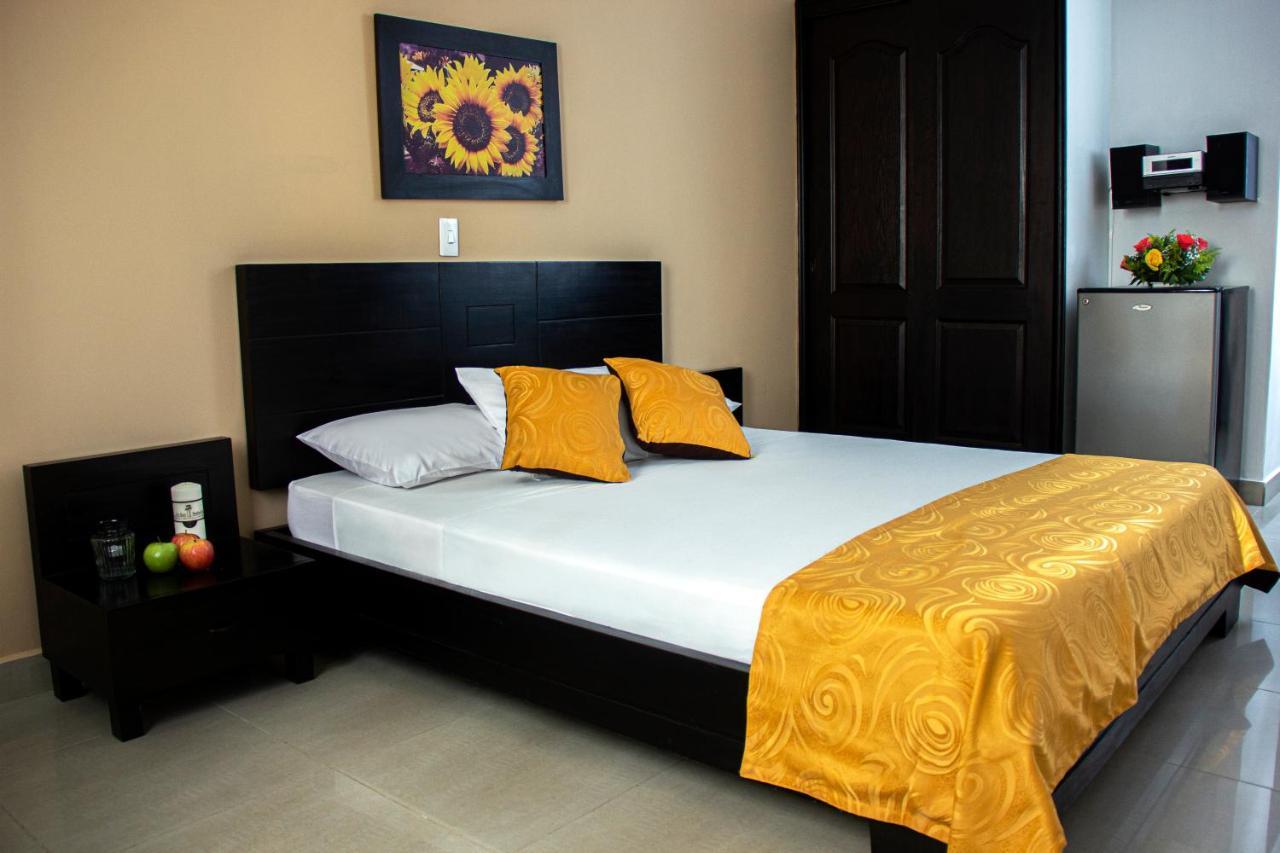 ميديلين Hotel Plazuela San Ignacio المظهر الخارجي الصورة