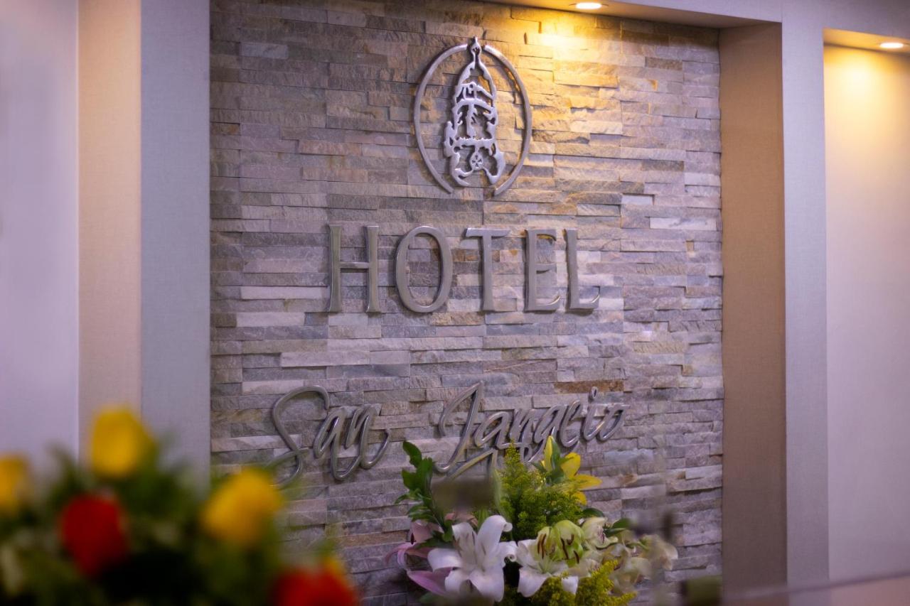 ميديلين Hotel Plazuela San Ignacio المظهر الخارجي الصورة