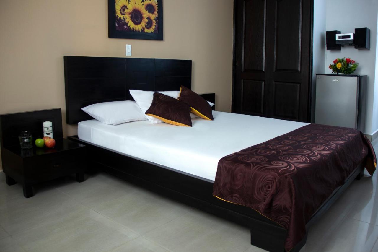 ميديلين Hotel Plazuela San Ignacio المظهر الخارجي الصورة