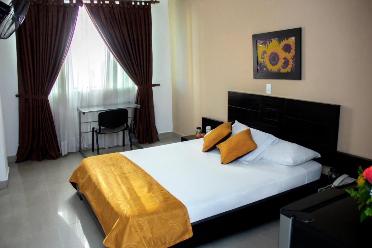 ميديلين Hotel Plazuela San Ignacio المظهر الخارجي الصورة